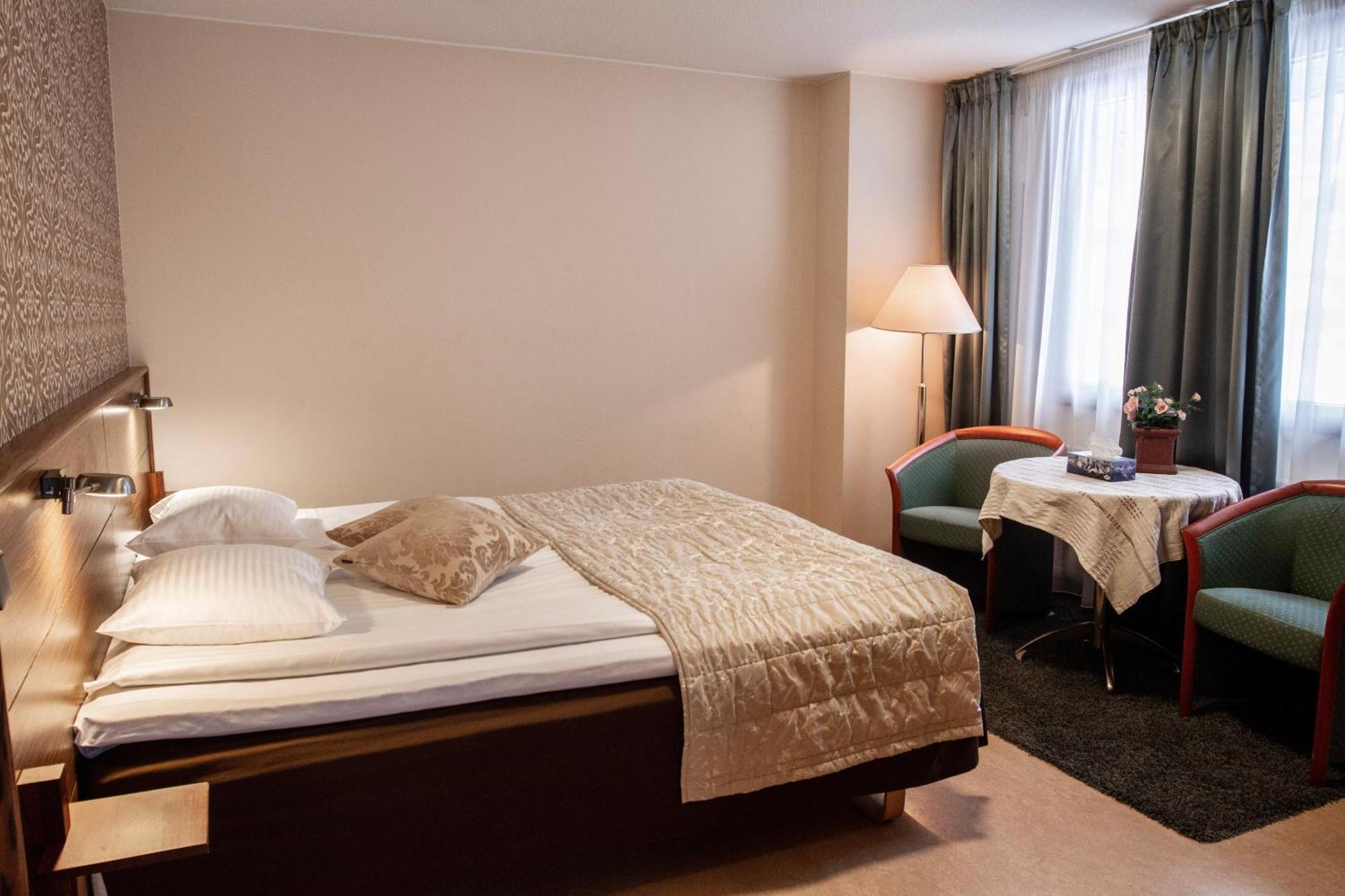 Hotel Fjalar サロ 部屋 写真